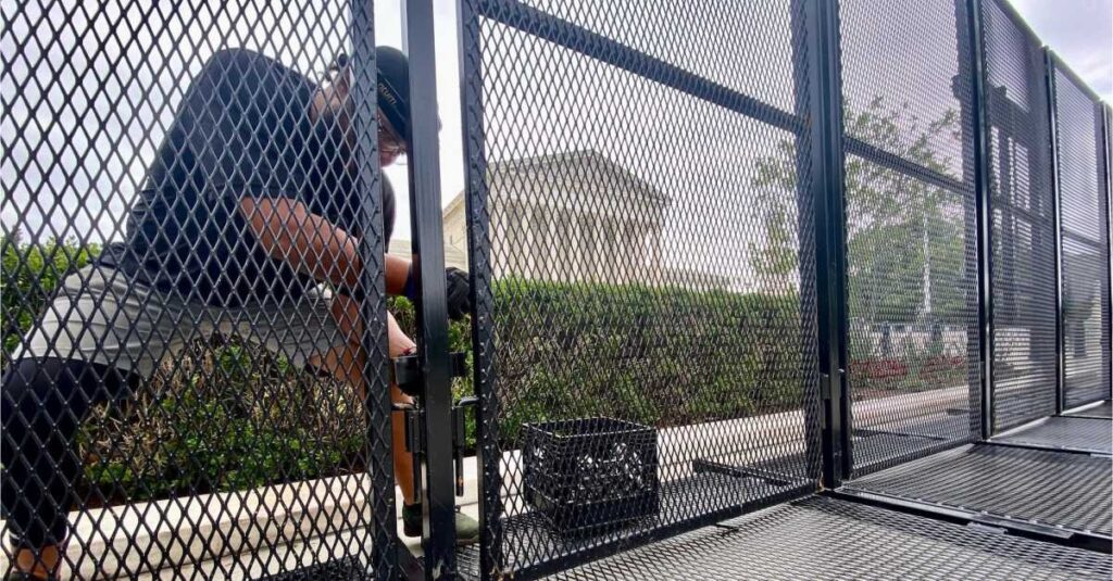 temporary fence